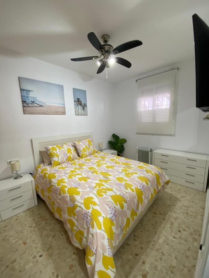 Precioso En El Centro De Conil Familias, Parejas Y Grupos Apartment *